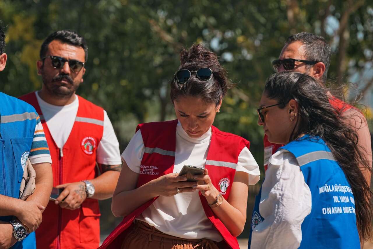 Başkan Gonca Köksal Aras Orhaniye, Ortaköy, Yeniköy Ve Kötekli'de İncelemelerde Bulundu 5